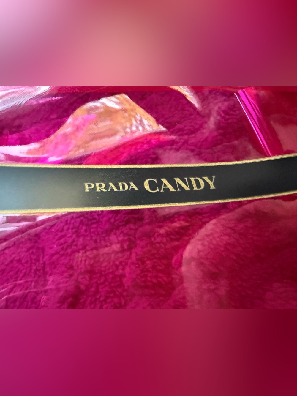 Prada Candy Women’s Bath & Body Set - Hot Pink - Picture 8 of 11